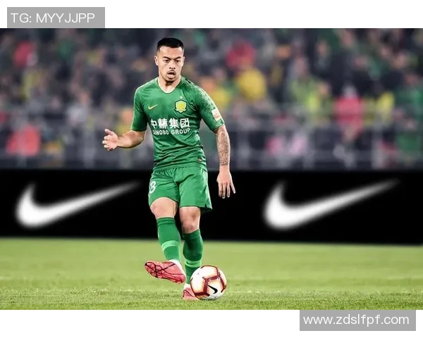 与耐克签约的足球球星有哪些他们对品牌的贡献与影响分析